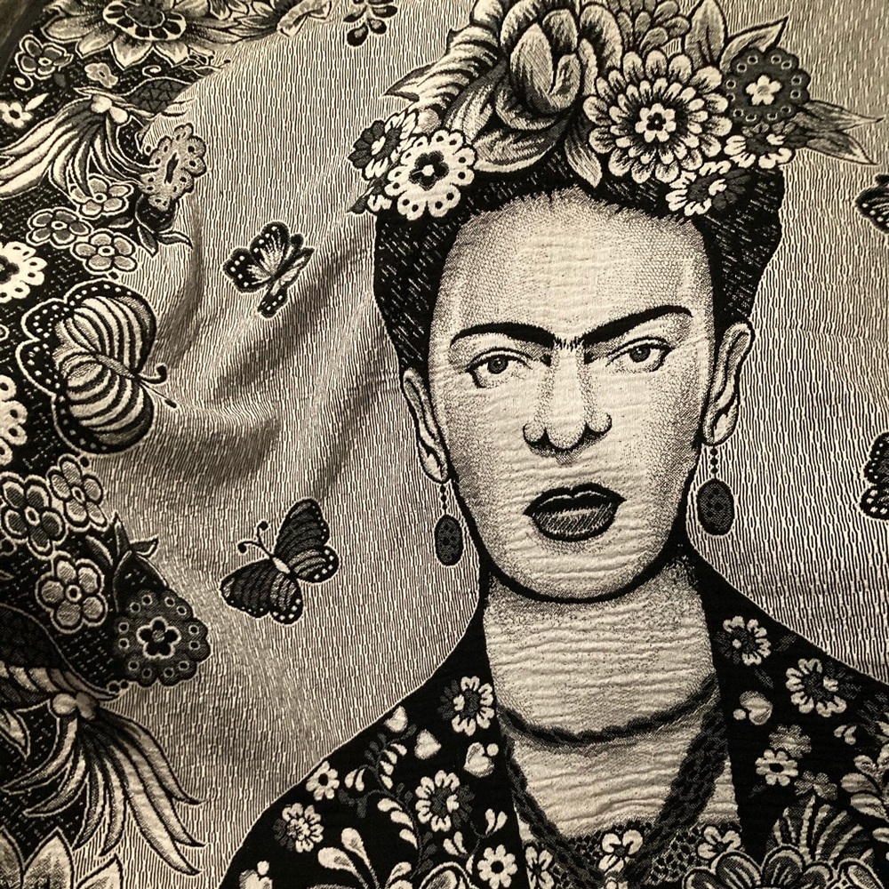 Meet your Posher, Miriam